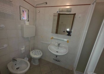 Bagno - Three-room apartment via Augusto Aglebert, Bologna (neighborhood Costa Saragozza) - photo 21