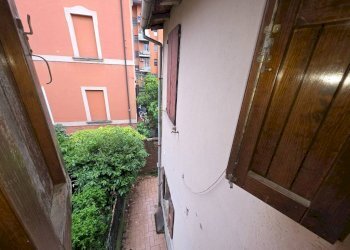 Balcone - Trilocale via Augusto Aglebert, Bologna (zona Costa Saragozza) - foto 38
