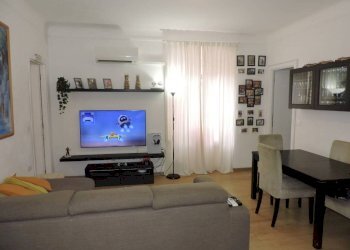 SOGGIORNO - Three-room apartment vico Angelo Raffetto, Genova (neighborhood Sampierdarena) - photo 3