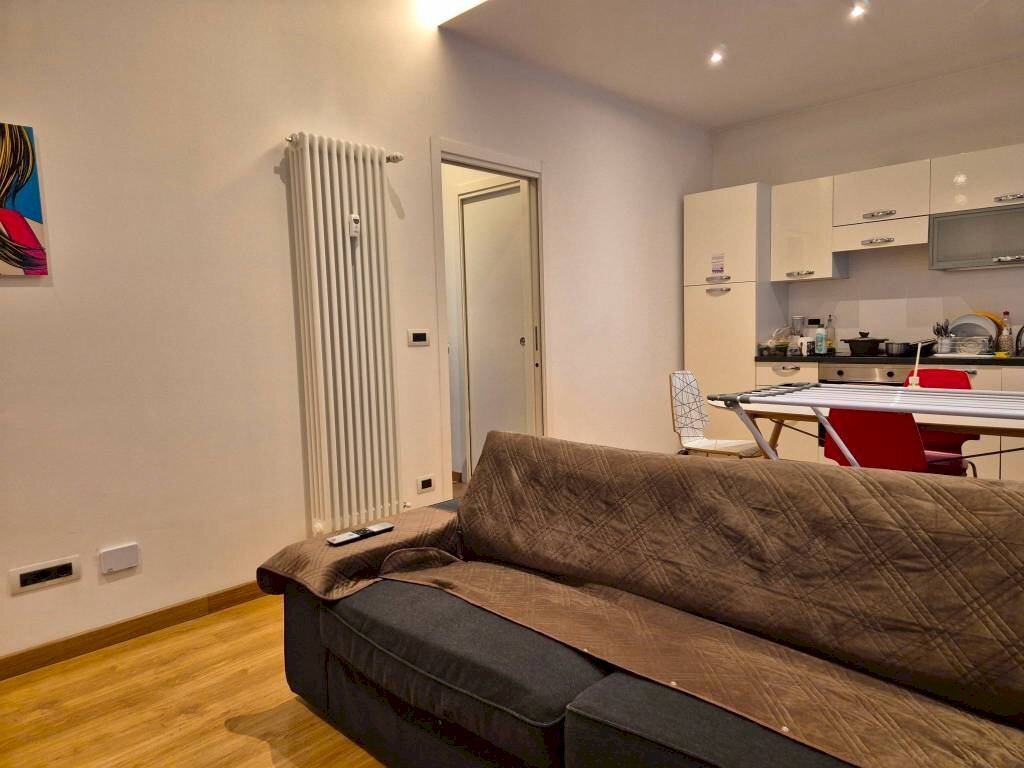 Salone - Bilocale corso Giovanni Giolitti, Cuneo (zona Centro) - foto 3