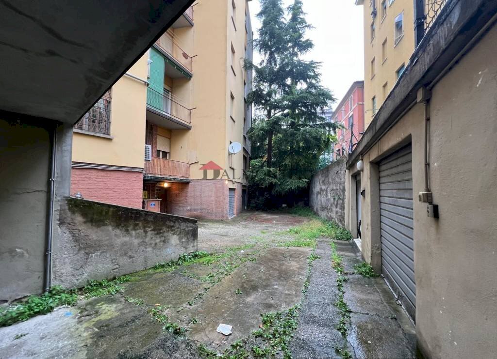 Giardino - Box Bologna (zona Costa Saragozza) - foto 1