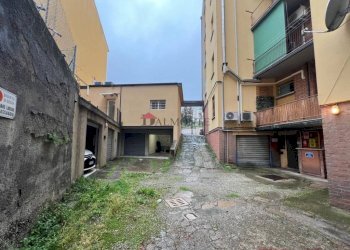 Giardino - Box Bologna (zona Costa Saragozza) - foto 2