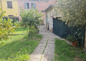1288389-vsrr72vqv.jpg - Casa semi indipendente Viale XX Settembre 173, Carrara - foto 28