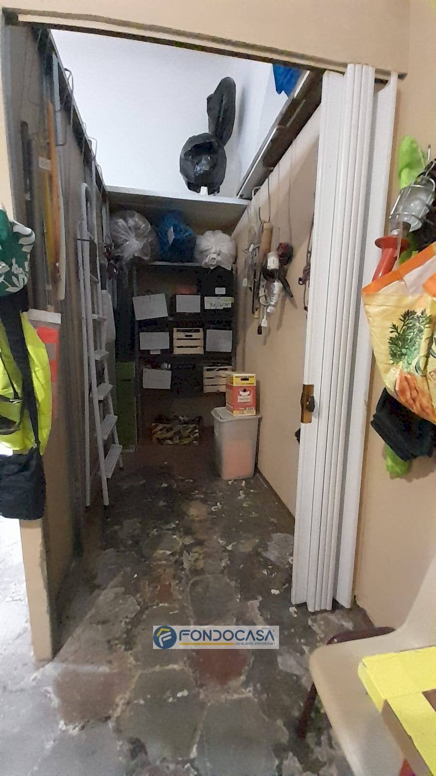 Attività Commerciale via falletti, Savona (zona Villapiana) - foto 2