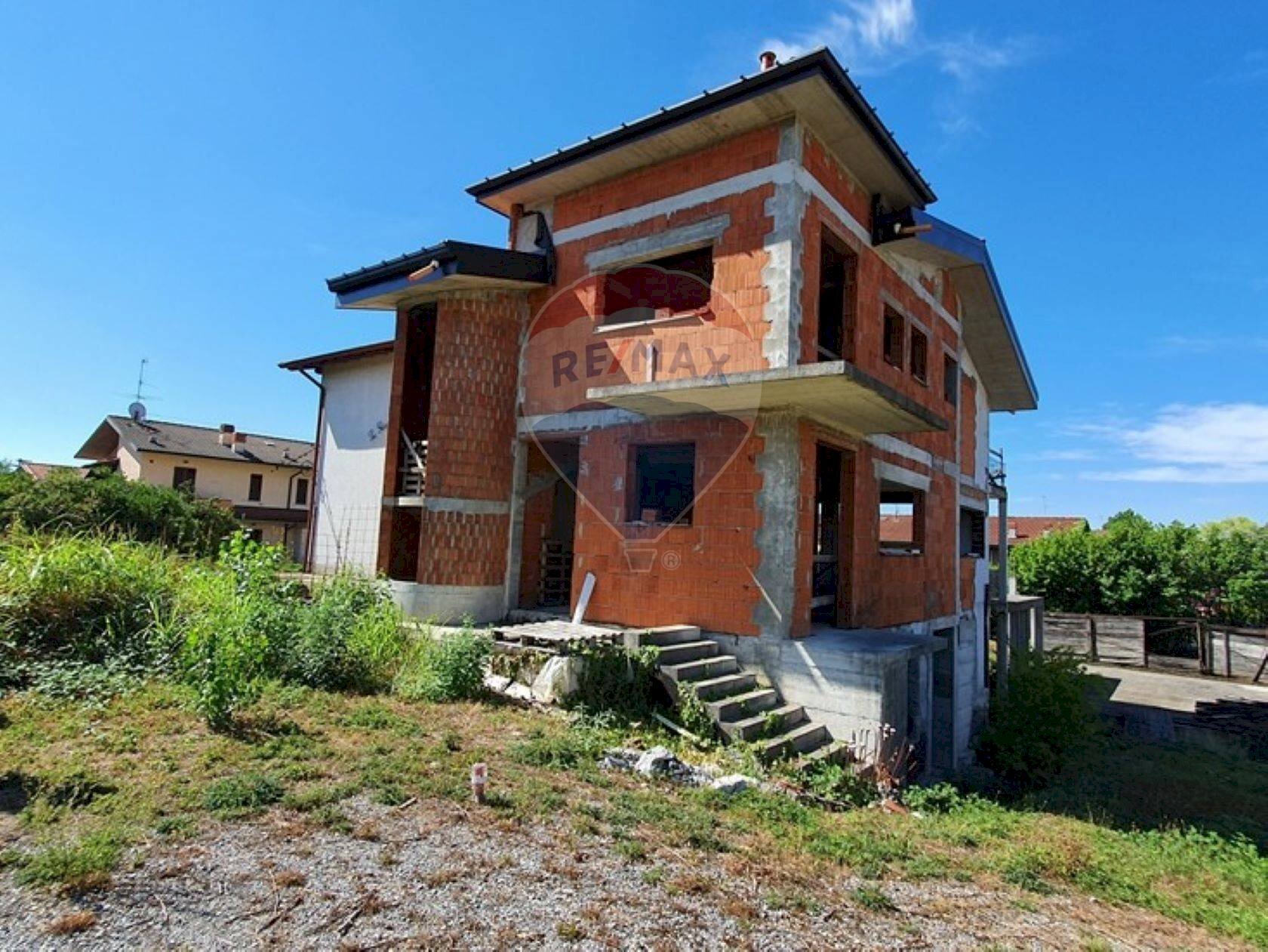 Semi-detached Villa Torre de' Roveri - photo 1