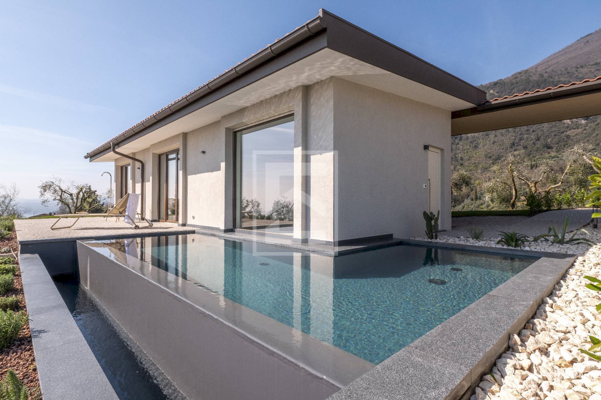 Villa via maclino, Toscolano-Maderno - photo 3