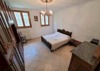 Camera da letto - Rustico Località Valleversa, Asti - foto 20