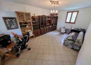 Stanza arredata - Rustico Località Valleversa, Asti - foto 21