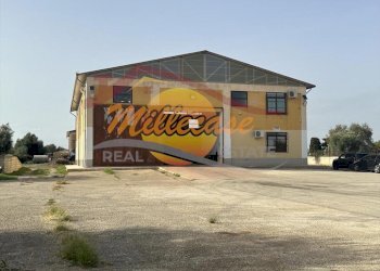 87e901e3-e384-4d63-9916-8334e65ec886.jpeg - Locale Commerciale Via Elorina, Siracusa - foto 11