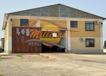 2214f574-39ed-4587-9e01-7261dcc33e19.jpg - Locale Commerciale Via Elorina, Siracusa - foto 15