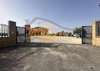 ce0409c9-90b9-4025-8664-f0b5d3f67bd0.jpeg - Locale Commerciale Via Elorina, Siracusa - foto 24