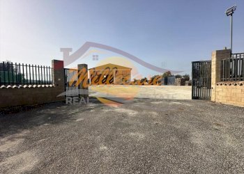 ef1ed924-25db-4952-83bb-3e52de1cdb20.jpeg - Locale Commerciale Via Elorina, Siracusa - foto 26