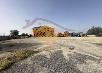 f0543be1-f355-43b2-a612-3c9b996d8e0e.jpeg - Locale Commerciale Via Elorina, Siracusa - foto 27