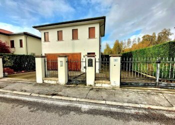 20241018_170210.jpg - Villa Viale Eridania 22, Ceregnano - photo 1