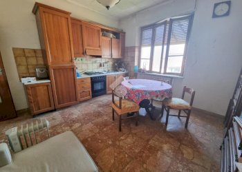 Four-room apartment Via Torino, San Francesco al Campo - photo 3