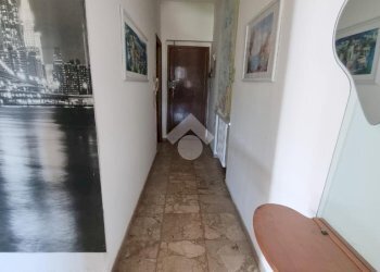 Four-room apartment Via Torino, San Francesco al Campo - photo 6