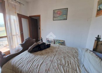 Four-room apartment Via Torino, San Francesco al Campo - photo 12