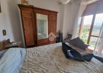 Four-room apartment Via Torino, San Francesco al Campo - photo 13