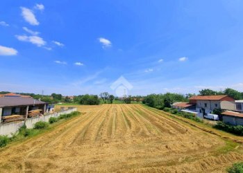 Four-room apartment Via Torino, San Francesco al Campo - photo 14