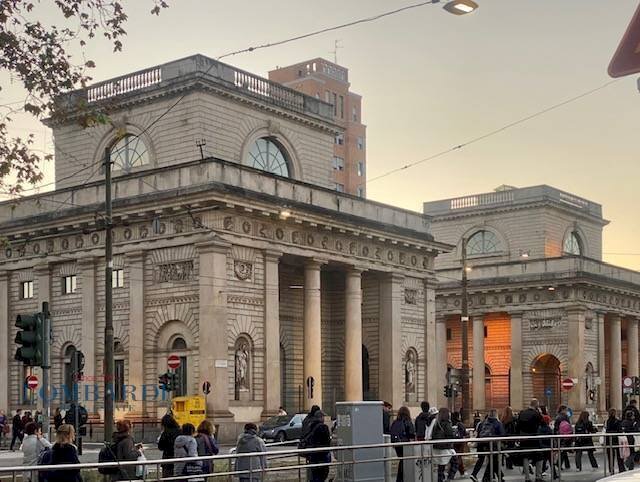 Shop Via Lodovico Settala, Milano - photo 1