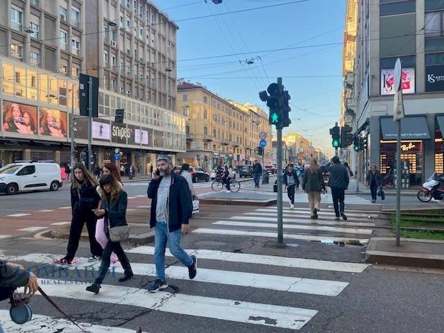 Shop Via Lodovico Settala, Milano - photo 2