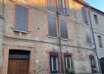 Casa indipendente Ferrara (zona Centro Storico) - foto 1