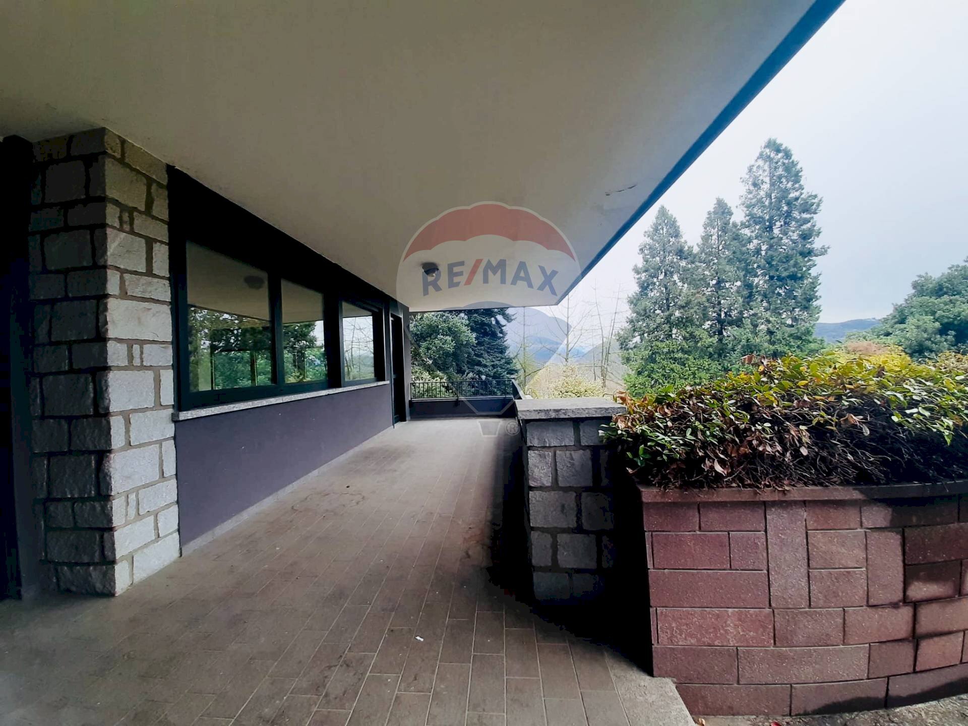 Villa Unifamiliare Via  Alessandro Manzoni, Uggiate-Trevano - foto 2