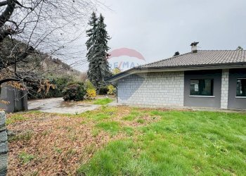 Villa Unifamiliare Via  Alessandro Manzoni, Uggiate-Trevano - foto 24