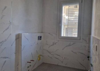 Bagno - Bilocale viale Luigi Borri, 134, Varese - foto 7