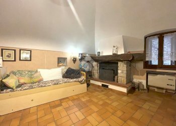 Two-room apartment Via Vigliani, Dolceacqua - photo 2