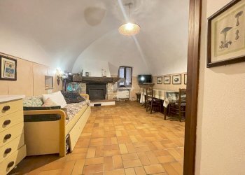 Two-room apartment Via Vigliani, Dolceacqua - photo 10