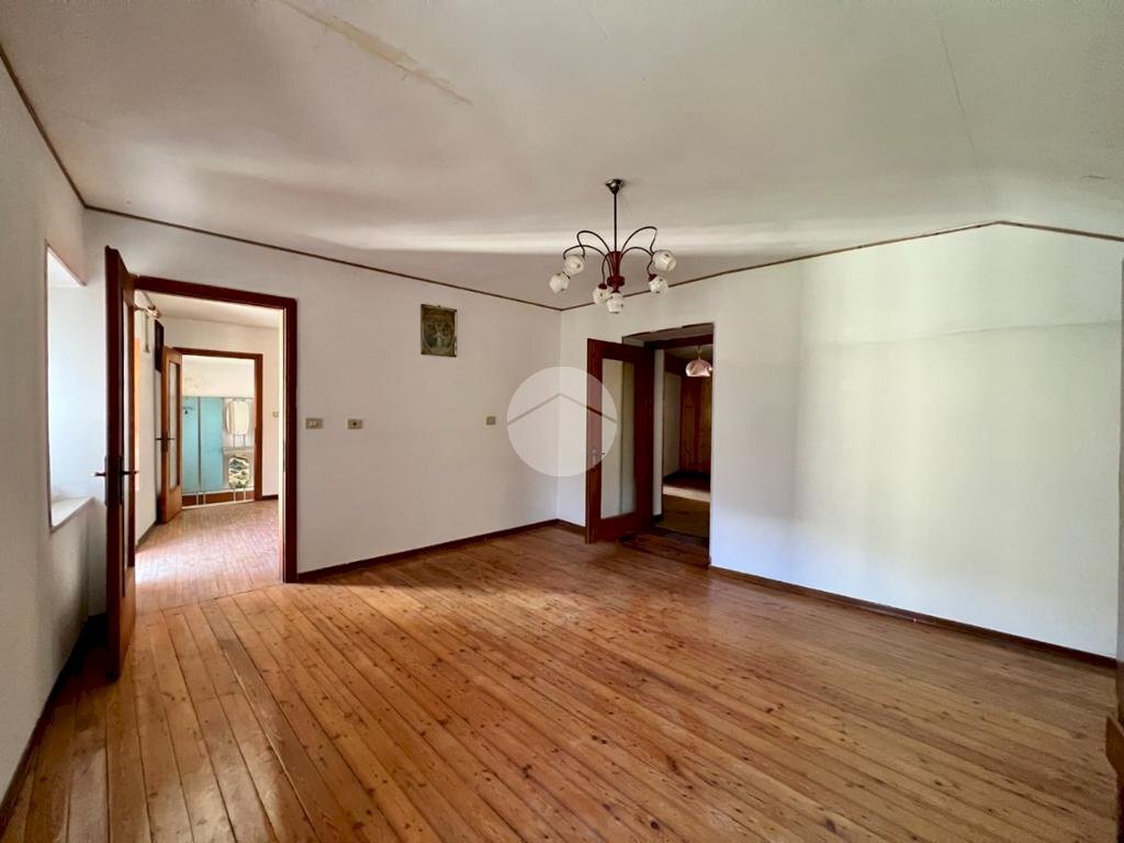 Trilocale Via Uppia, Lanzo Torinese - foto 1