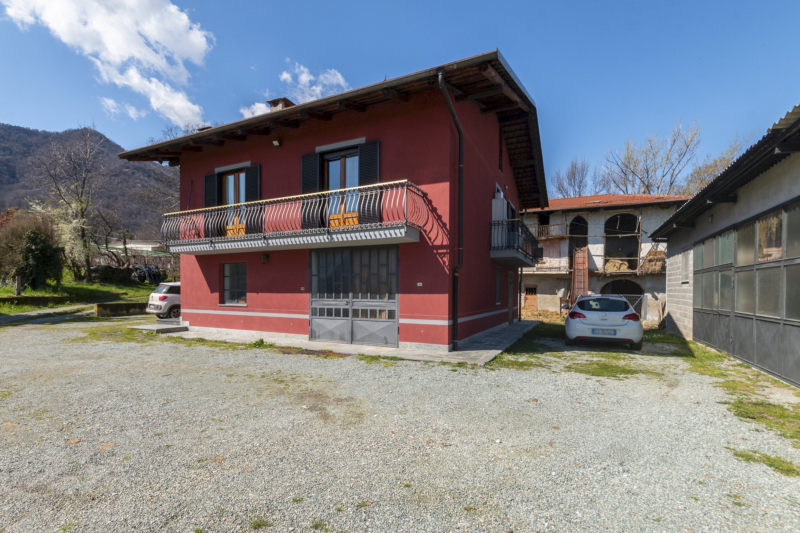 Independent house Via del Tostico, 3, Revello - photo 1