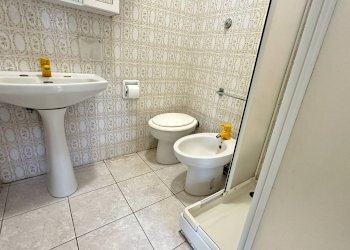 Two-room apartment Via Dei Mille, San Benedetto del Tronto - photo 9