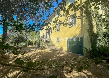 Facciata - Villa via di Balbano, Lucca - foto 4