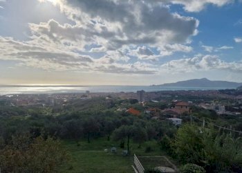 Viste - Casa indipendente via Madonna della Neve, Lavagna - foto 31