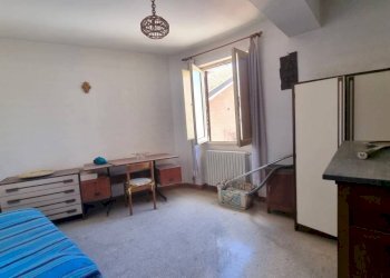 Camera da letto - Trilocale via Andrea De Litio, 5, L'Aquila - foto 4