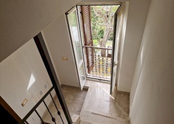 scale - Appartamento Strada Ponte della Pietra 12, Perugia - foto 17