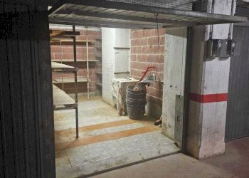 WhatsApp Image 2024-10-23 at 09.46.01 (4).jpeg - Box Piazza Massena, Genova - foto 5