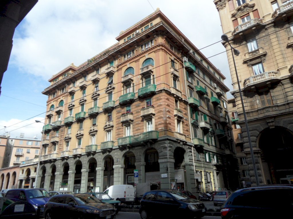 Negozio via Antonio Cantore, Genova (zona Sampierdarena) - foto 2