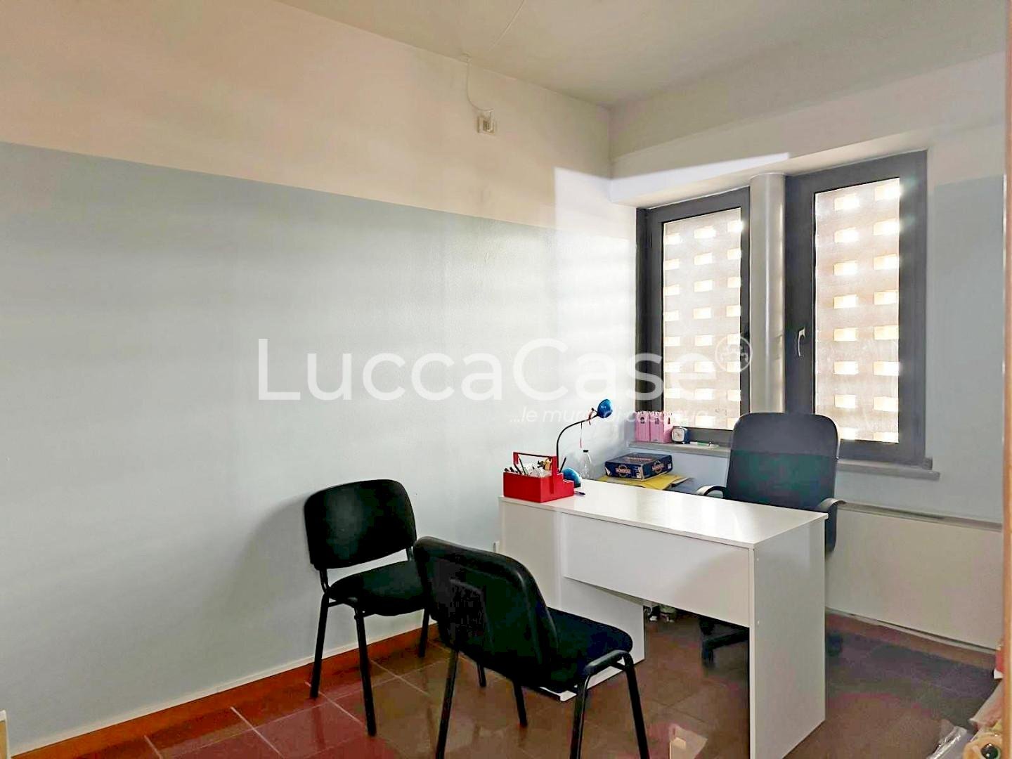 Office Lucca (neighborhood Sant'Anna) - photo 2
