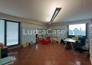 Office Lucca (neighborhood Sant'Anna) - photo 3