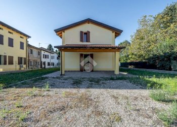 Villa Via Terzi Livelli, Concordia sulla Secchia - foto 3