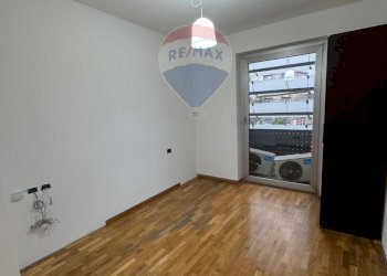 Ufficio Via Pier Francesco Mola, Milano (zona Certosa) - foto 3