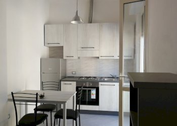 2.jpg - Three-room apartment Sarzana - photo 1