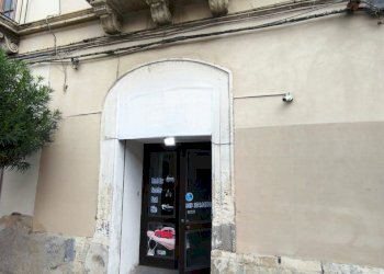 Immagine WhatsApp 2024-10-24 ore 11.43.44_3f41f22d - Locale Commerciale Via Malta 84, Siracusa - foto 1