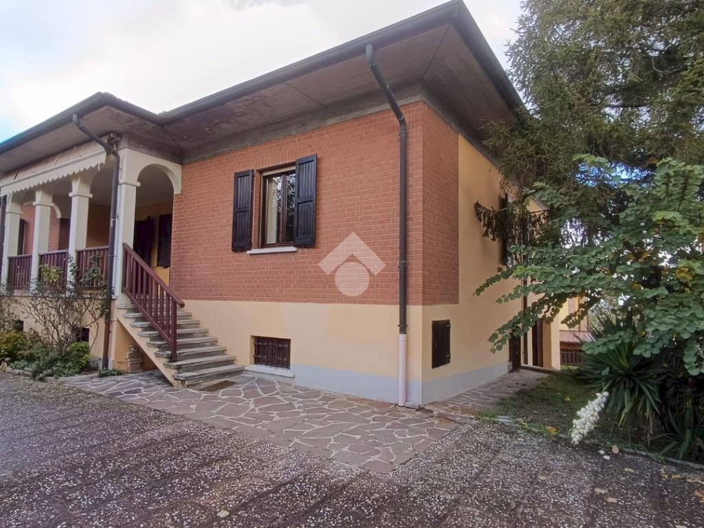 Villa Via Montecchio, Baiso - foto 3