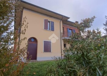 Villa Via Montecchio, Baiso - foto 2