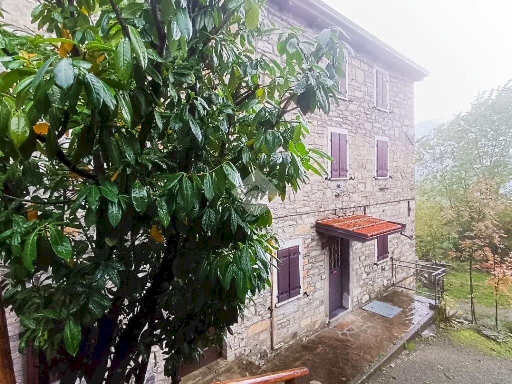 Casa semi indipendente Via Deusi, Villa Minozzo - foto 1