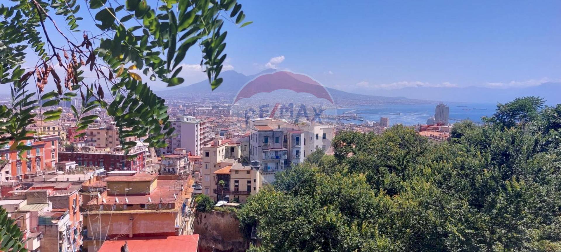 Casa indipendente Napoli (zona Montecalvario) - foto 2